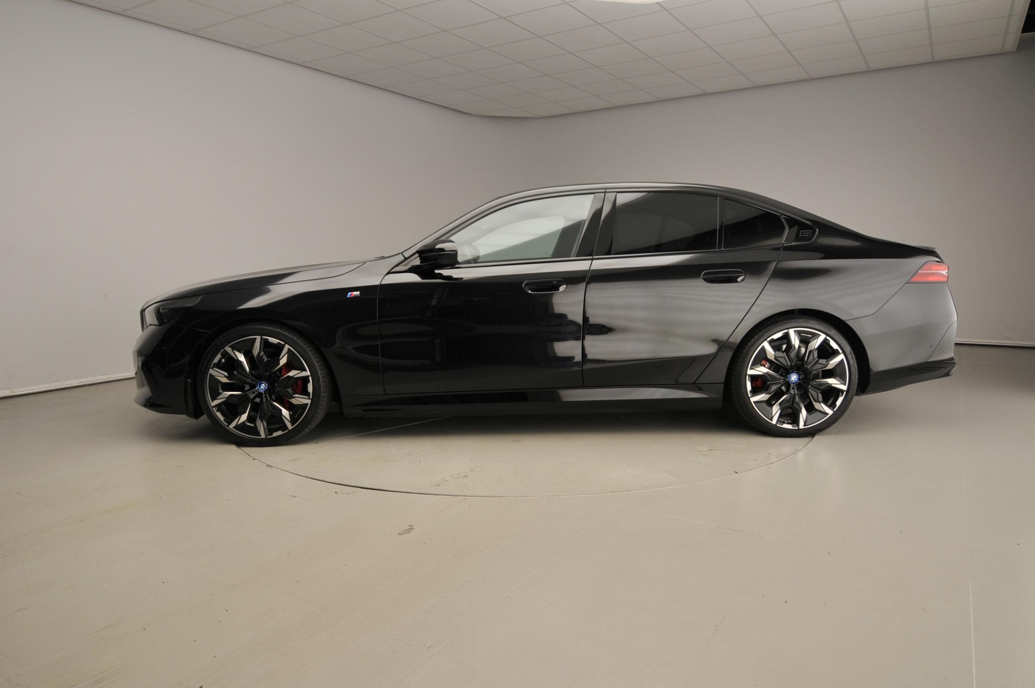 BMW i5 M60 xDrive - Afbeelding 2