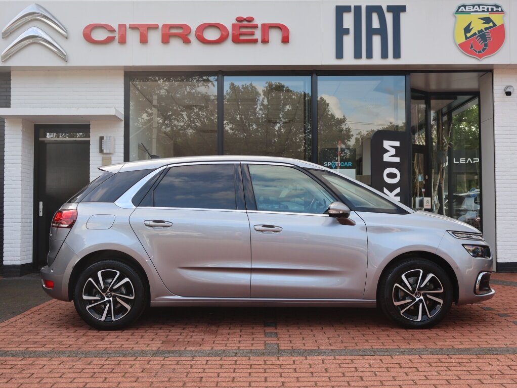 Citroën C4 Spacetourer PureTech 130PK S&S EAT6 Automaat Shine, Rijklaarprijs | Navigatie | 360 Camera | Trekhaak | Keyless Entry & Start - Afbeelding 3