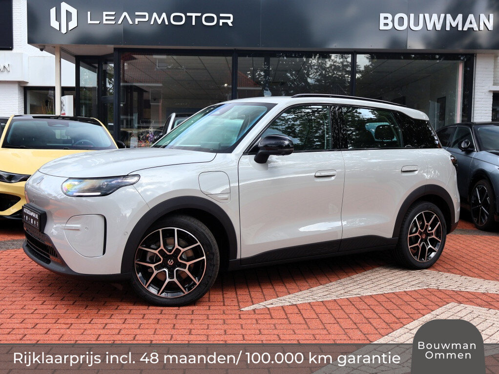 Leapmotor B03X B03X EV ProMax 53kWh 197PK Automaat Design NIEUW, Rijklaarprijs | Adaptieve Cruise Control | Stoelverwarming | Stuurverwarming | 360 Camera