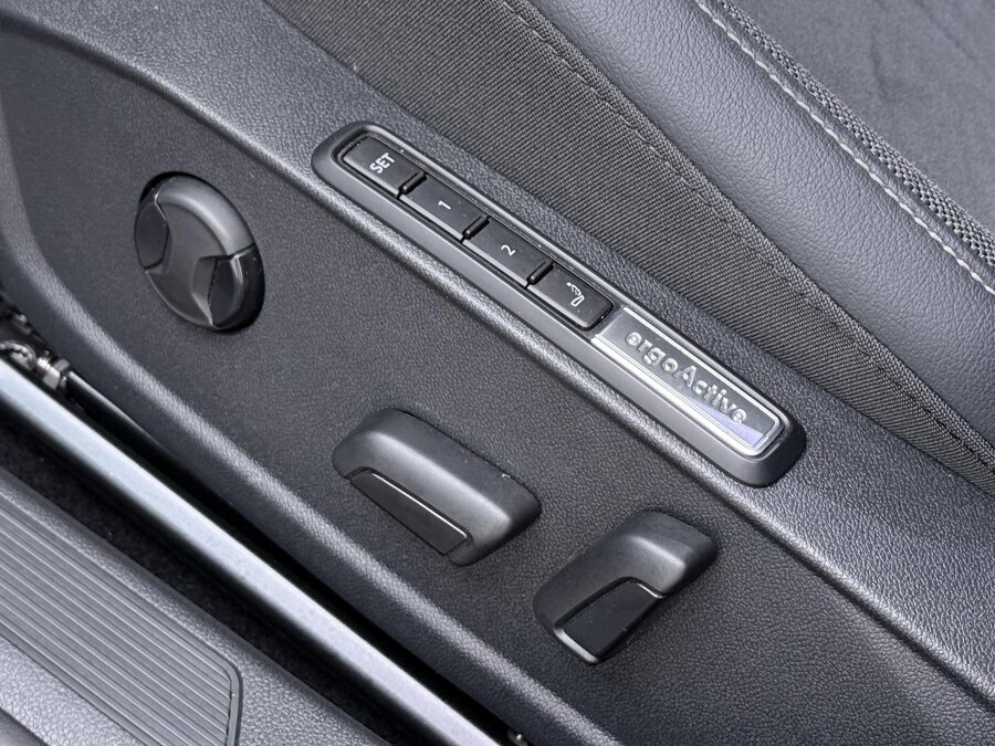 Volkswagen Golf 1.5 eHybrid Style