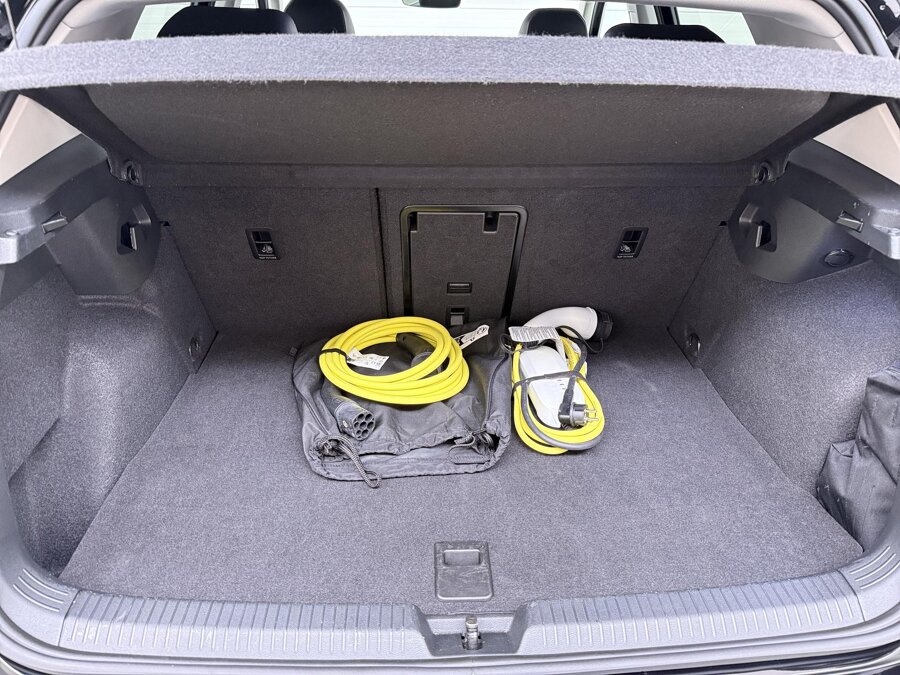 Volkswagen Golf 1.5 eHybrid Style
