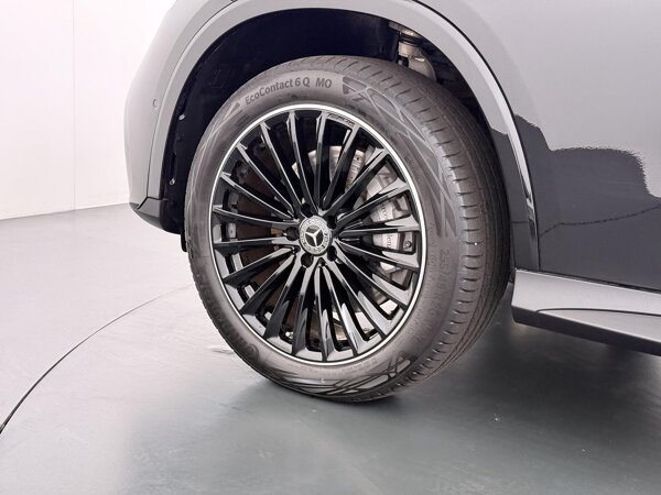 20" multispaaks lichtmetalen AMG-velgen 20" multispaaks lichtmetalen AMG-velgen