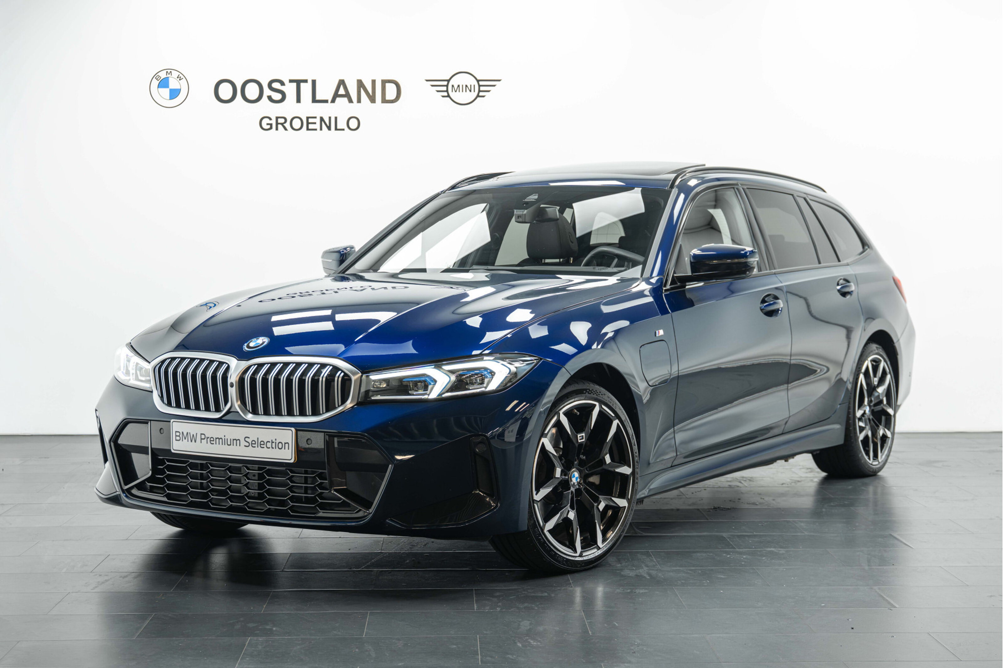 BMW 3 Serie Touring 330e M Sport Automaat