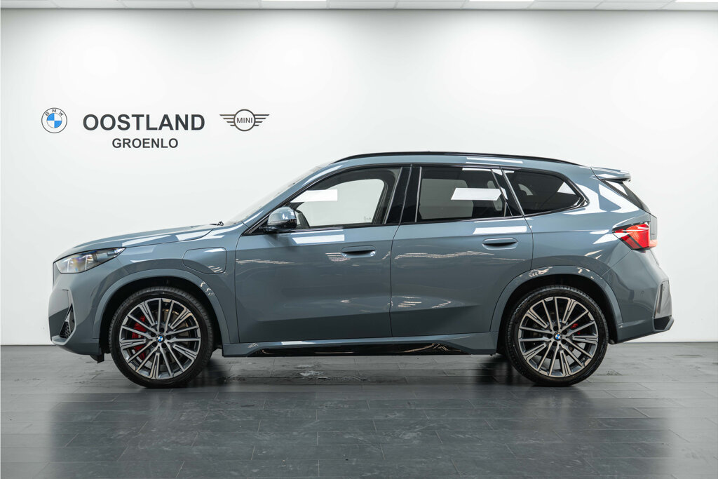 BMW X1 13