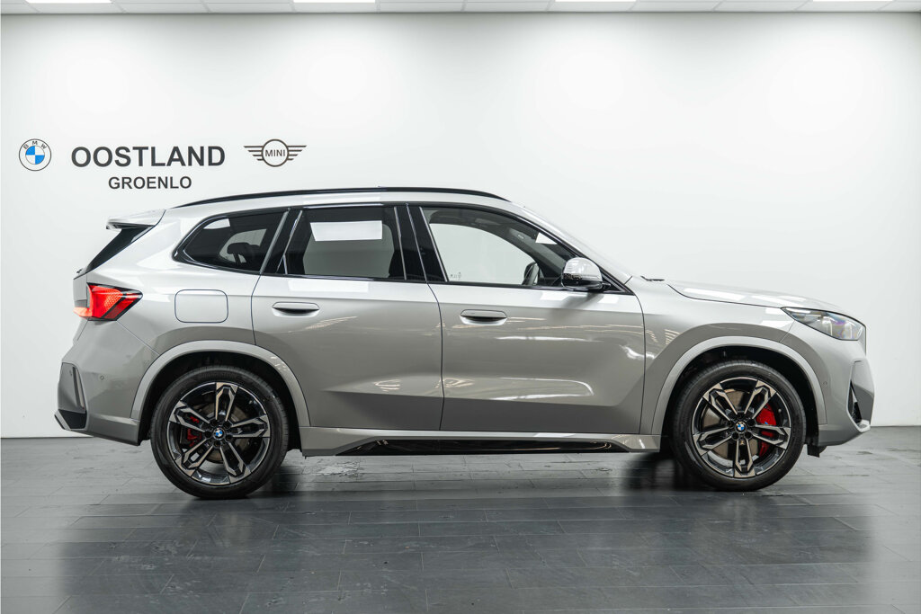 BMW X1 6
