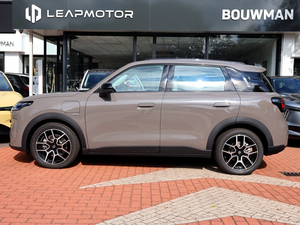 Leapmotor B03X B03X EV ProMax 53kWh 197PK Automaat Design NIEUW, Rijklaarprijs | Adaptieve Cruise Control | Stoelverwarming | Stuurverwarming | 360 Camera - Afbeelding 2
