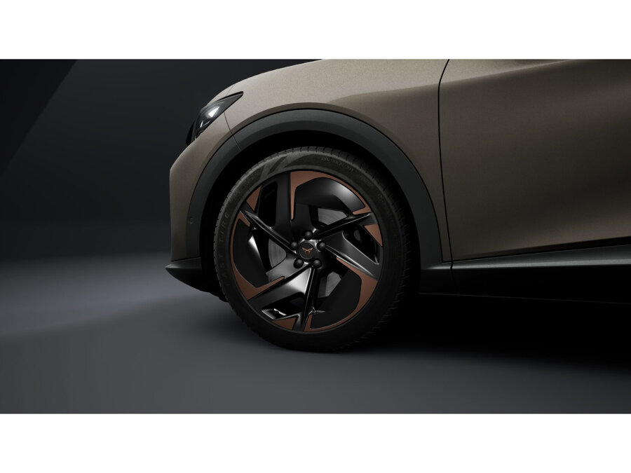 CUPRA Tavascan Adrenaline