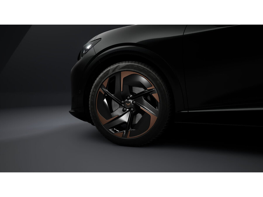 CUPRA Tavascan Adrenaline