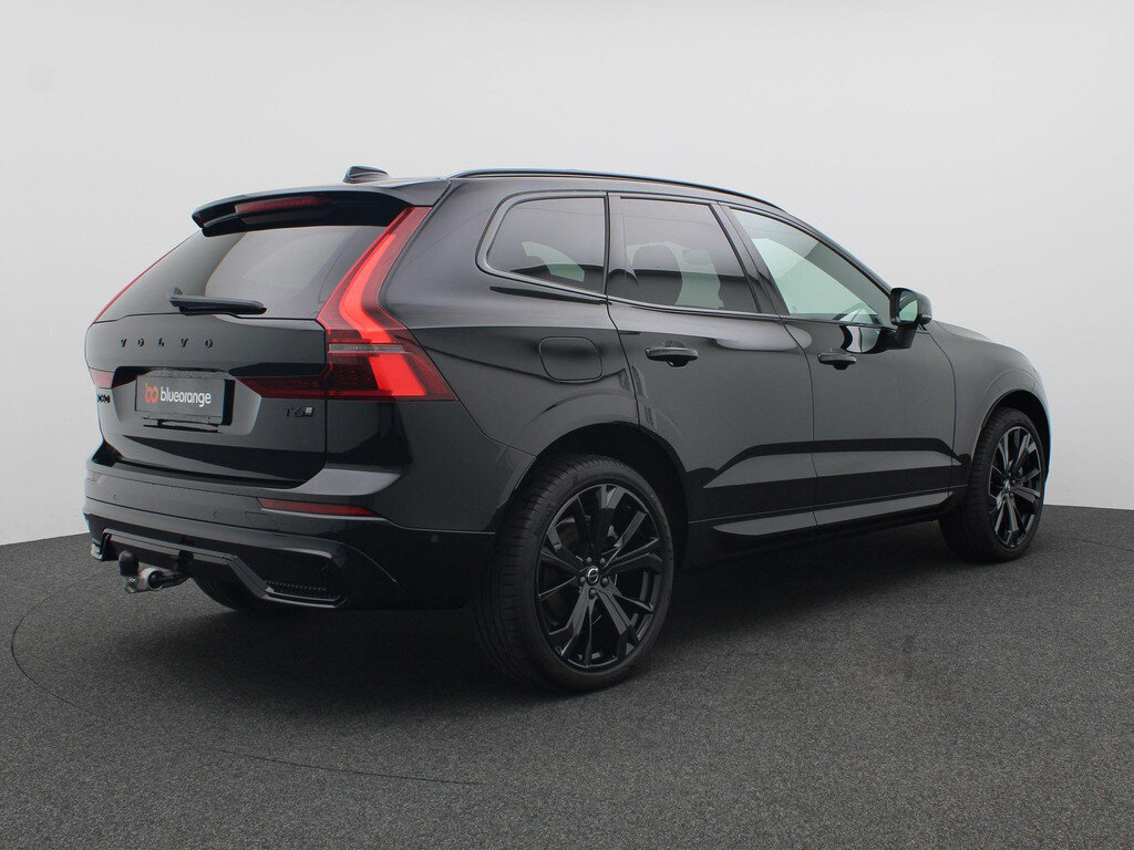 Volvo XC60 2.0 T6 Plug-in hybrid AWD Plus Black Edition 350PK Panoramadak, Trekhaak, 21" LM Velgen, 360gr. Camera, Head-Up Display, Elektr. Achterklep, Keyless, Memorystoel - Obraz 4