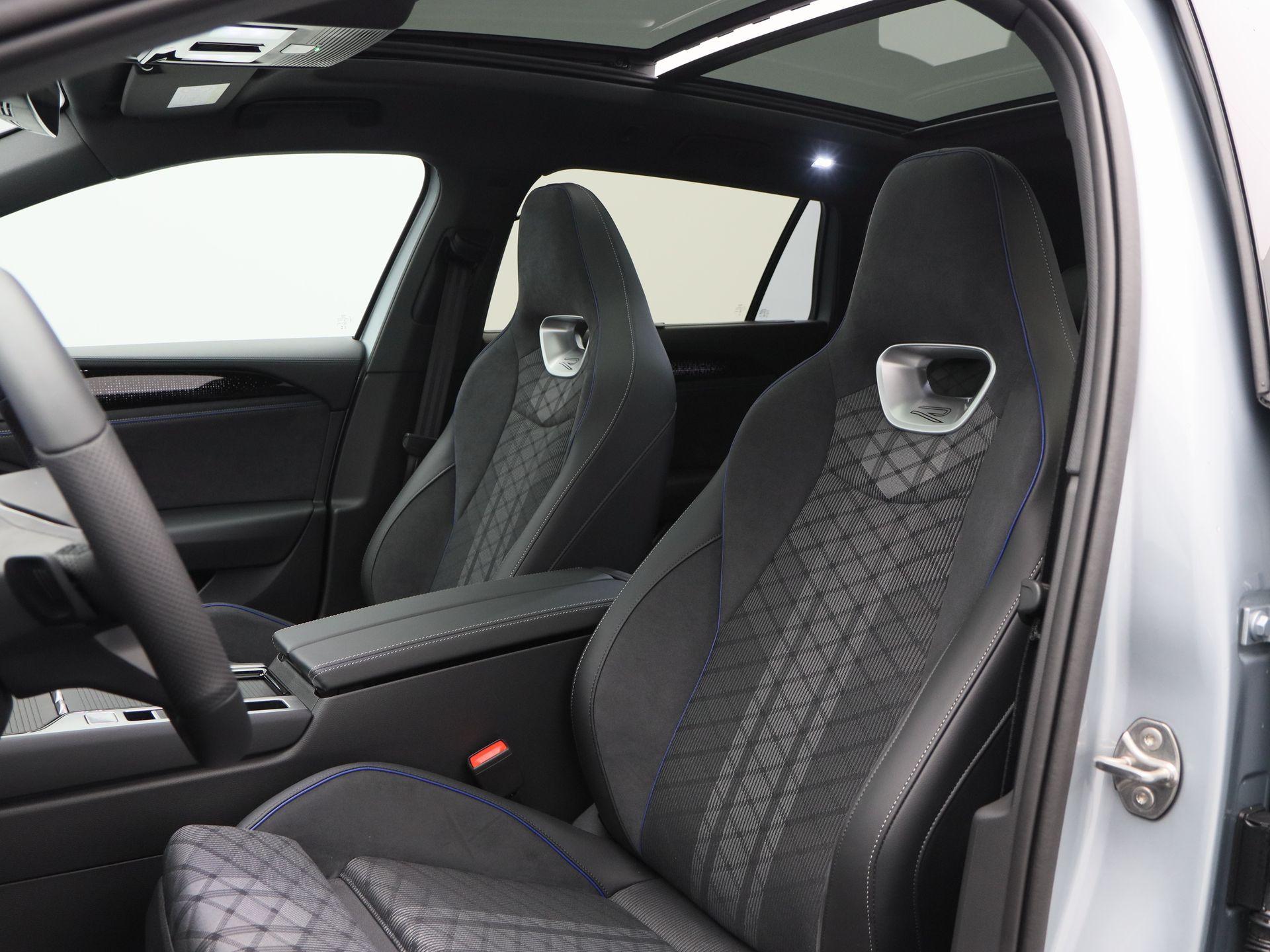 Volkswagen Passat R-Line Edition 1.5 eHybrid 204 PK - Afbeelding 5