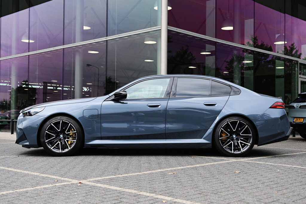 BMW M5 5