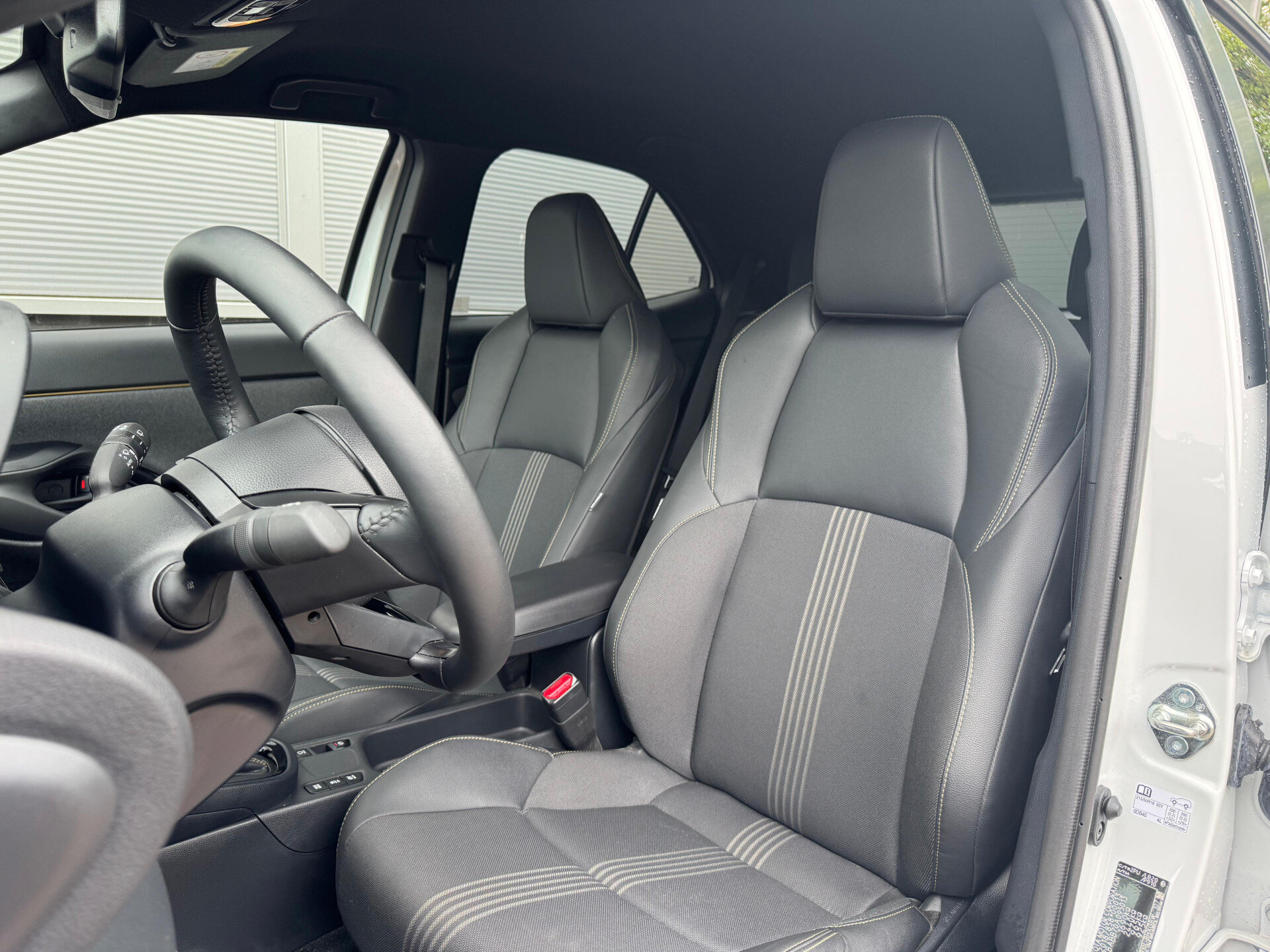Toyota Yaris Cross 1.5 Hybrid Adventure NL-Auto Zeer compleet! - Afbeelding 4
