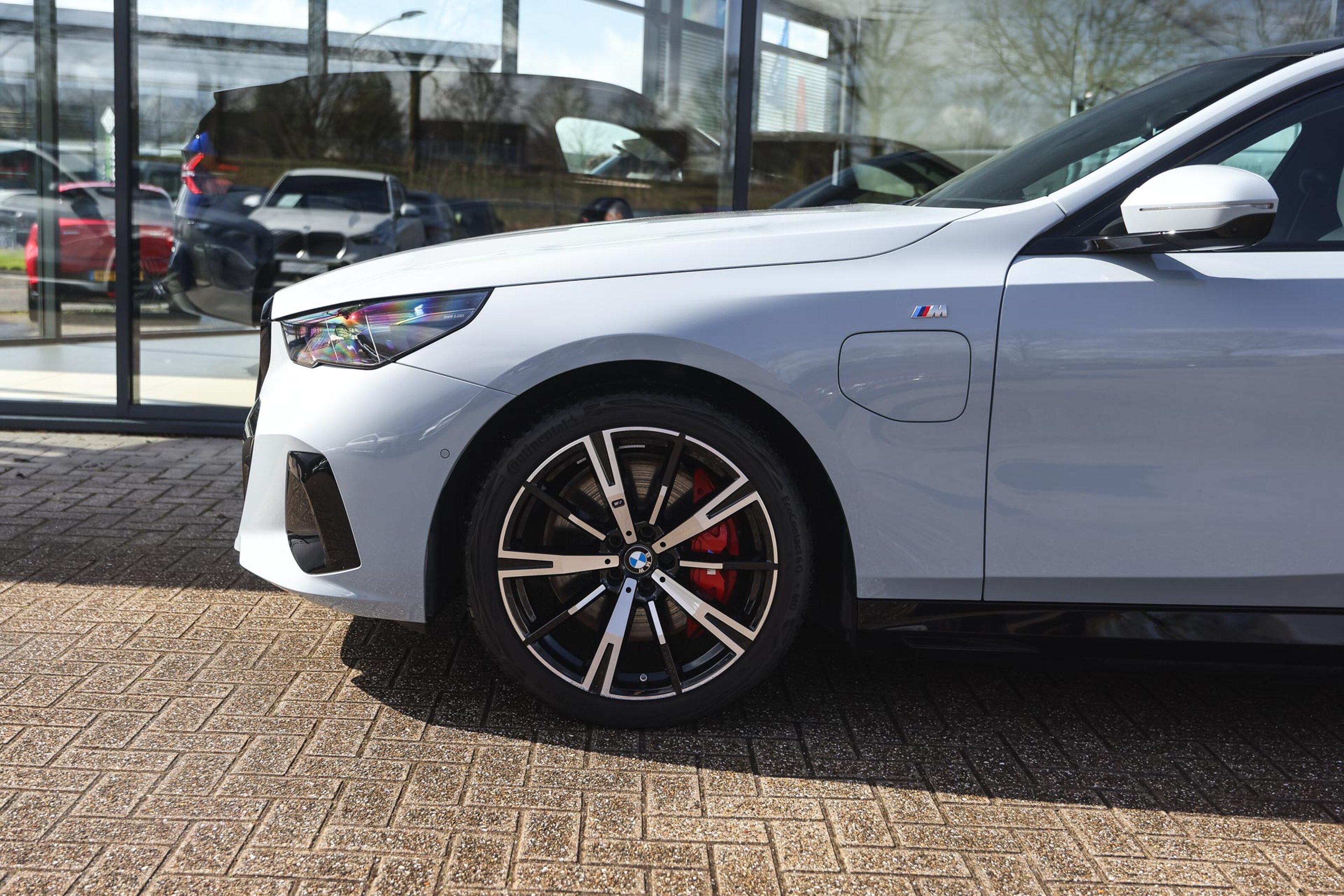 BMW 5 Serie Touring 550e xDrive M Sport Automaat