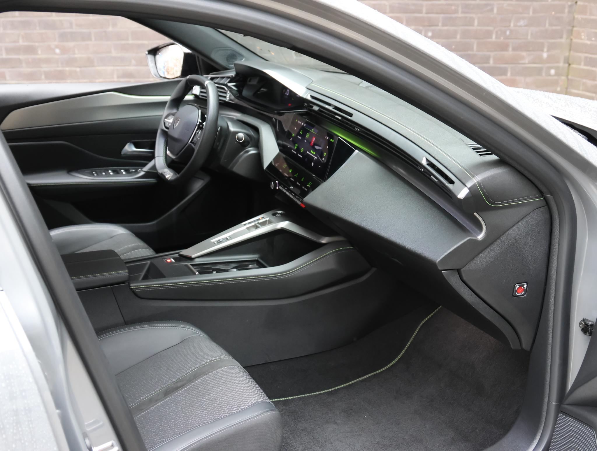 Peugeot 308 SW GT 130pk Automaat - Afbeelding 5