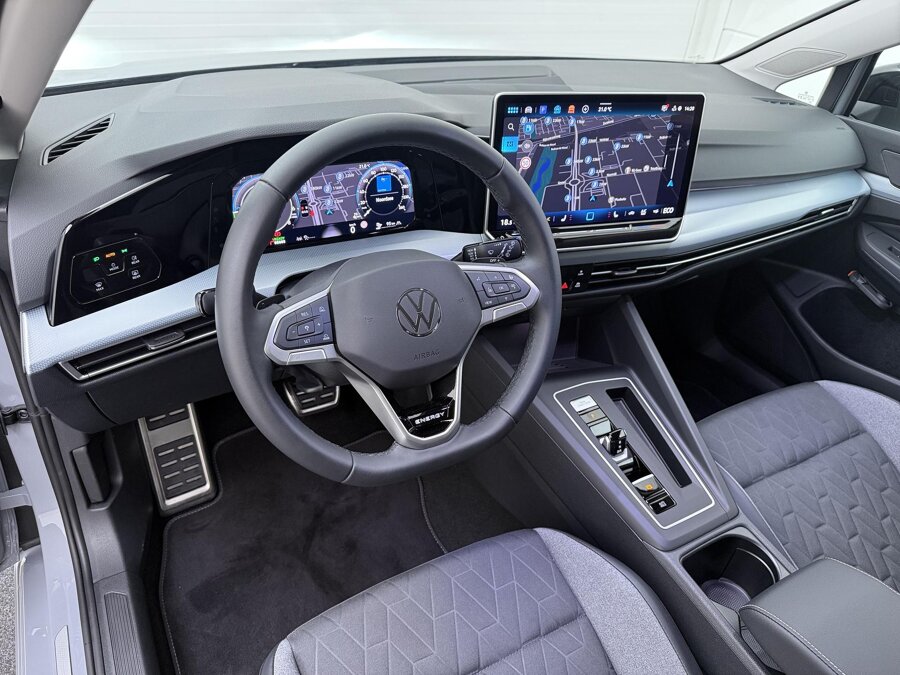 Volkswagen Golf 1.5 eHybrid Life