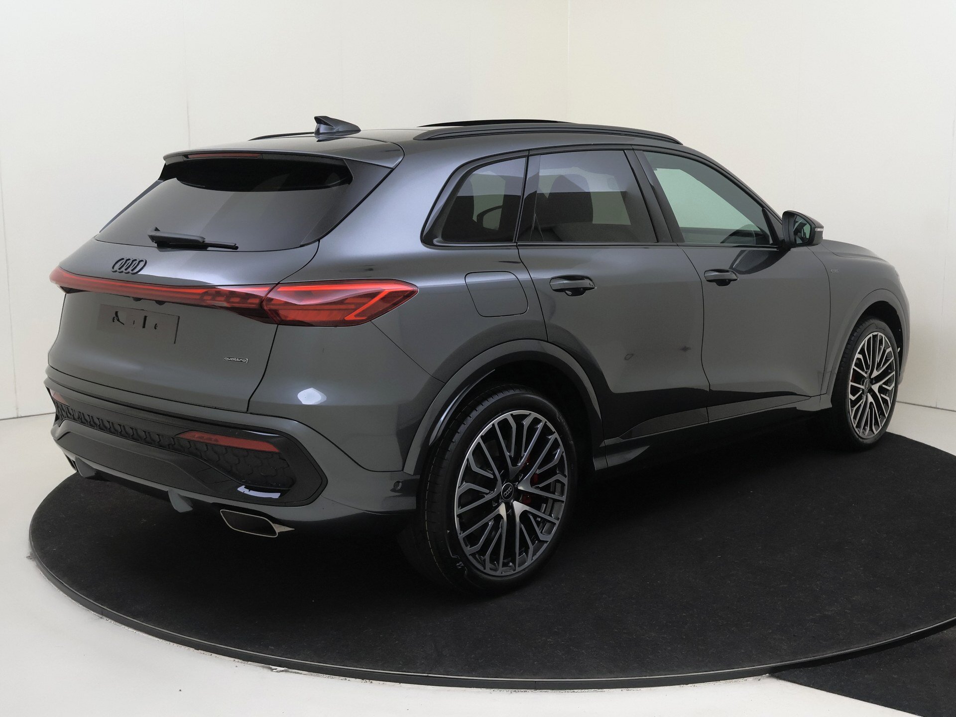 Audi Q5 S edition competition - Afbeelding 2