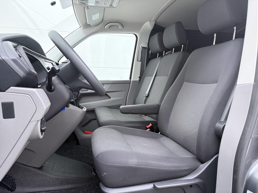 Volkswagen Bedrijfswagens Transporter 2.0 TDI L1H1 26