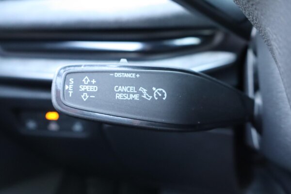 cruise control adaptief met Stop&Go en stuurhulp cruise control adaptief met Stop&Go en stuurhulp