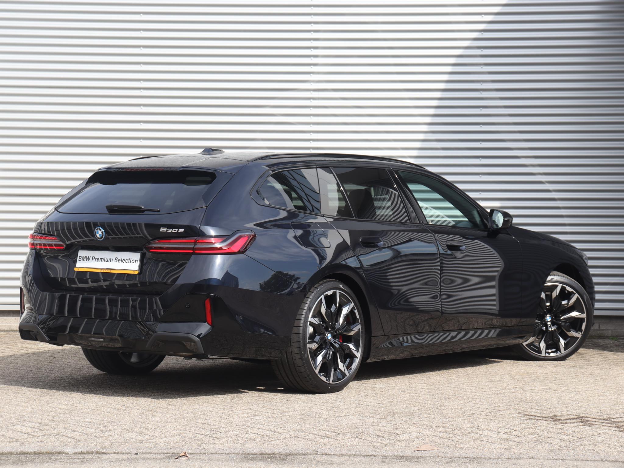BMW 5-serie Touring 530e - Afbeelding 2