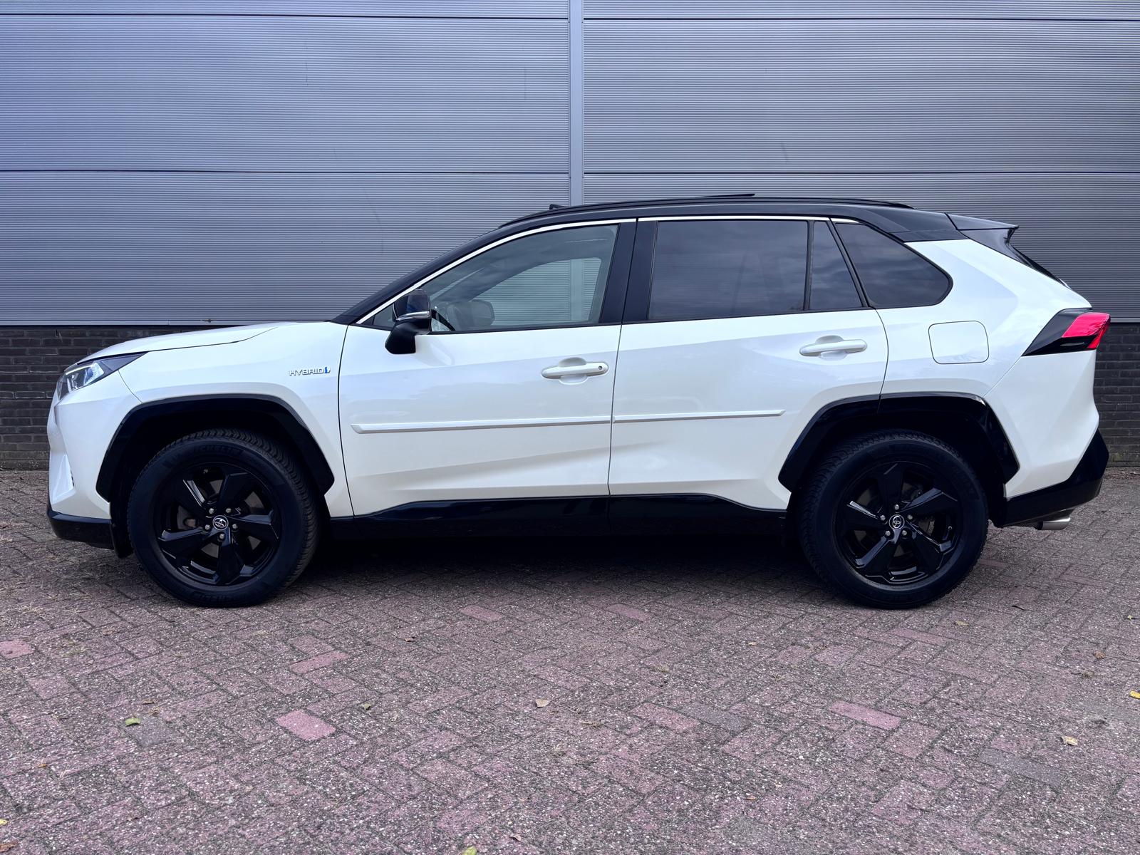 Toyota RAV4 2.5 Hybrid 2WD Bi-Tone Pano dak zeer compleet - Afbeelding 2