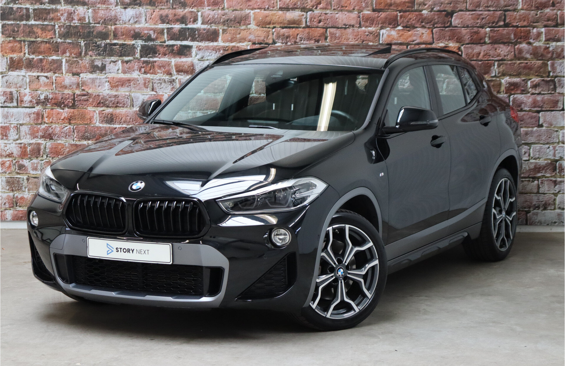 BMW X2 sDrive20i High Executive M Sport Pakket Automaat