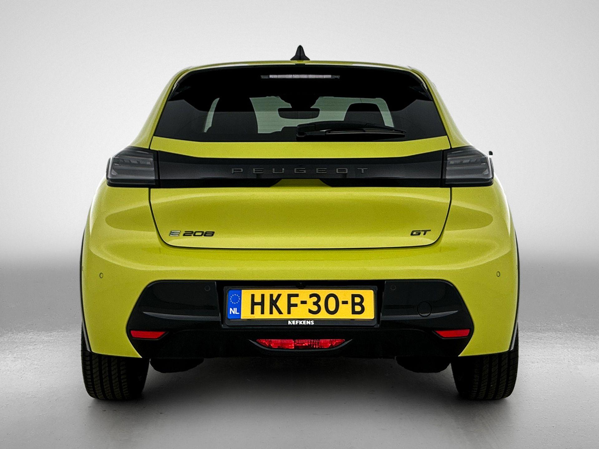 Peugeot e-208
