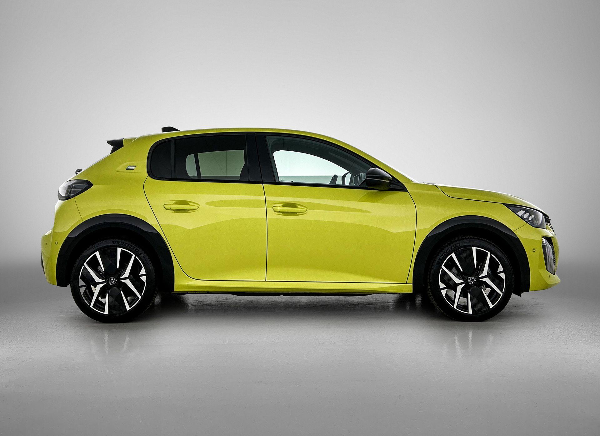 Peugeot e-208