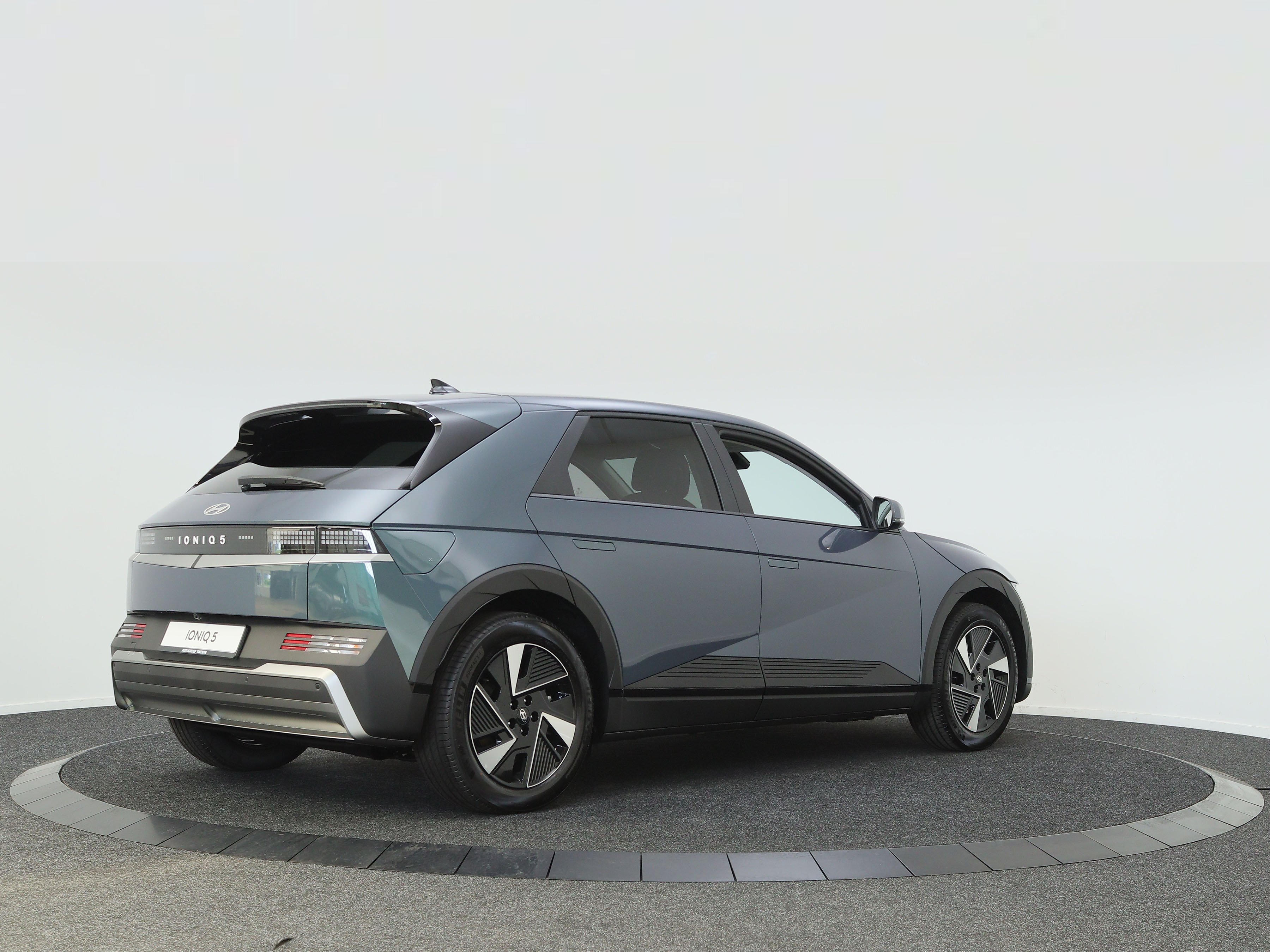 Hyundai IONIQ 5 Electric 84 kWh Pure Edition - Afbeelding 2