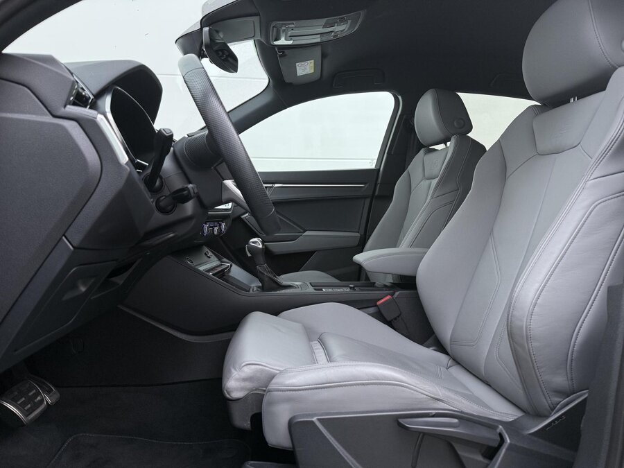 Audi Q3 Sportback 45 TFSIe S-line
