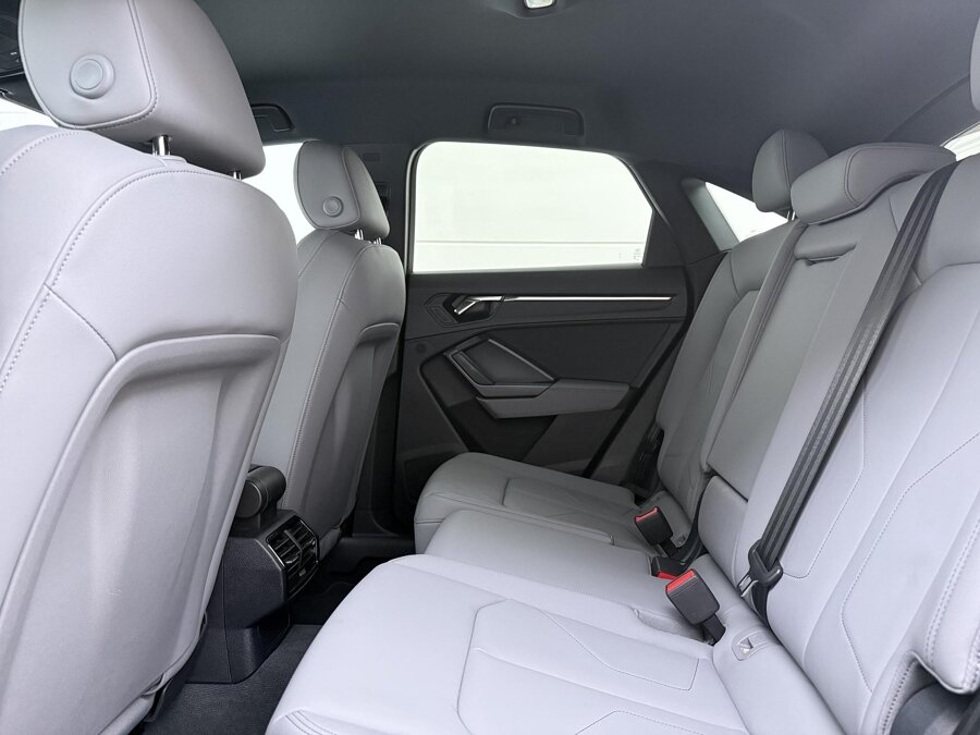 Audi Q3 Sportback 45 TFSIe S-line