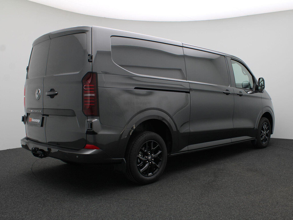 Volkswagen Transporter 2.0 TDI L2H1 30 Style 170PK AUT8 Dubbele schuifdeur, Adaptieve Cruise Controle, Trekhaak, Achteruitrijcamera, Stoelverwarming, Side Assist, Keyless, 17" LM Velgen - Obraz 4