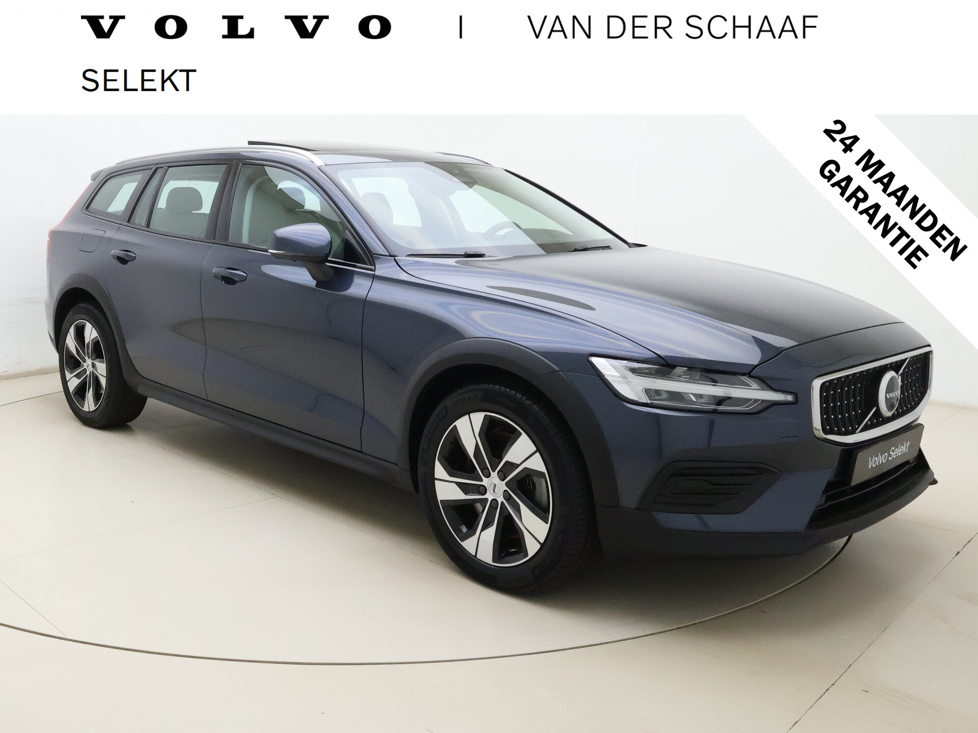 Volvo V60 Cross Country B5 265pk AWD Plus /