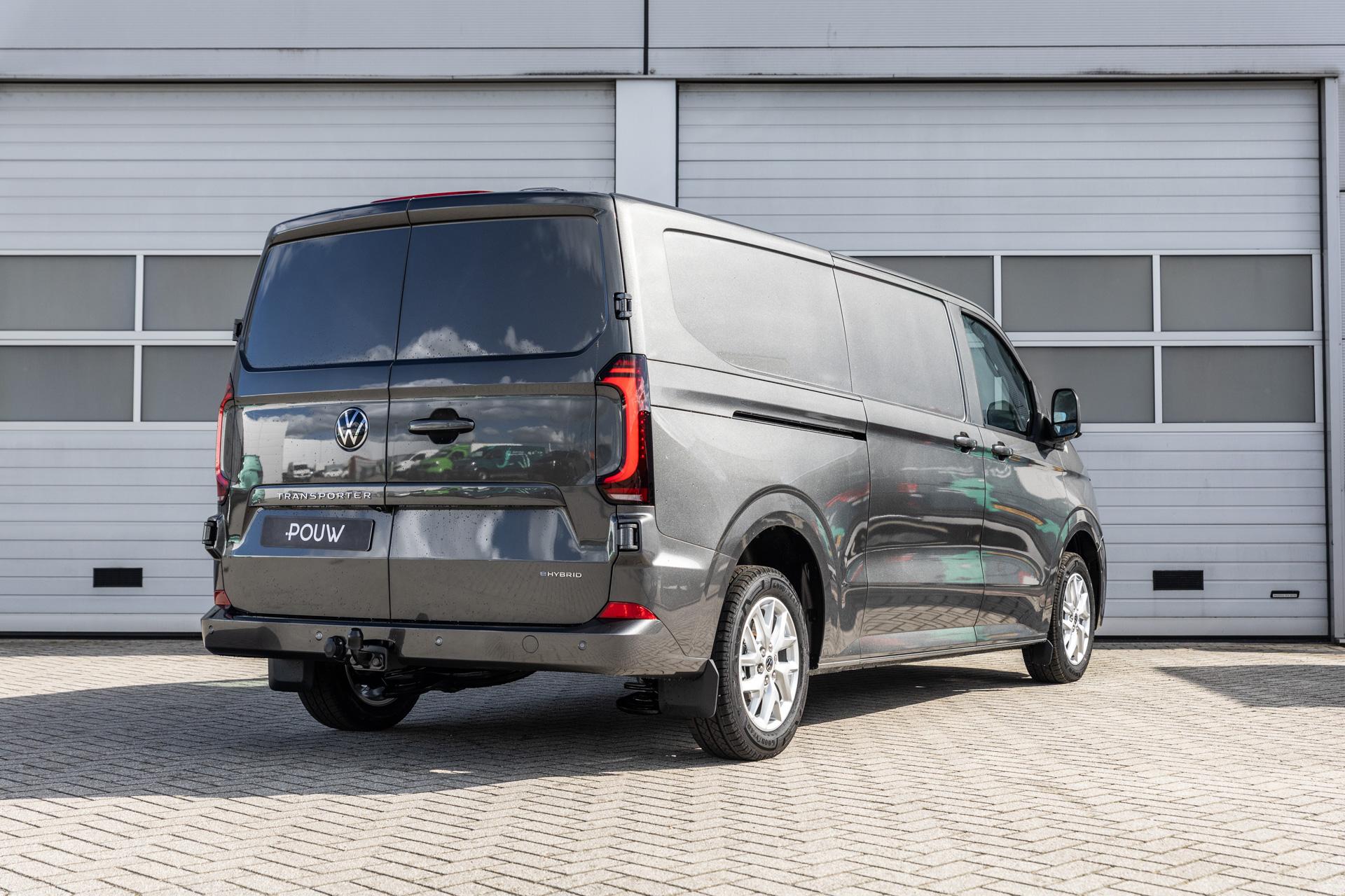 Volkswagen Transporter 2.5 eHybrid 233pk AUT L2H1 30 Bulli