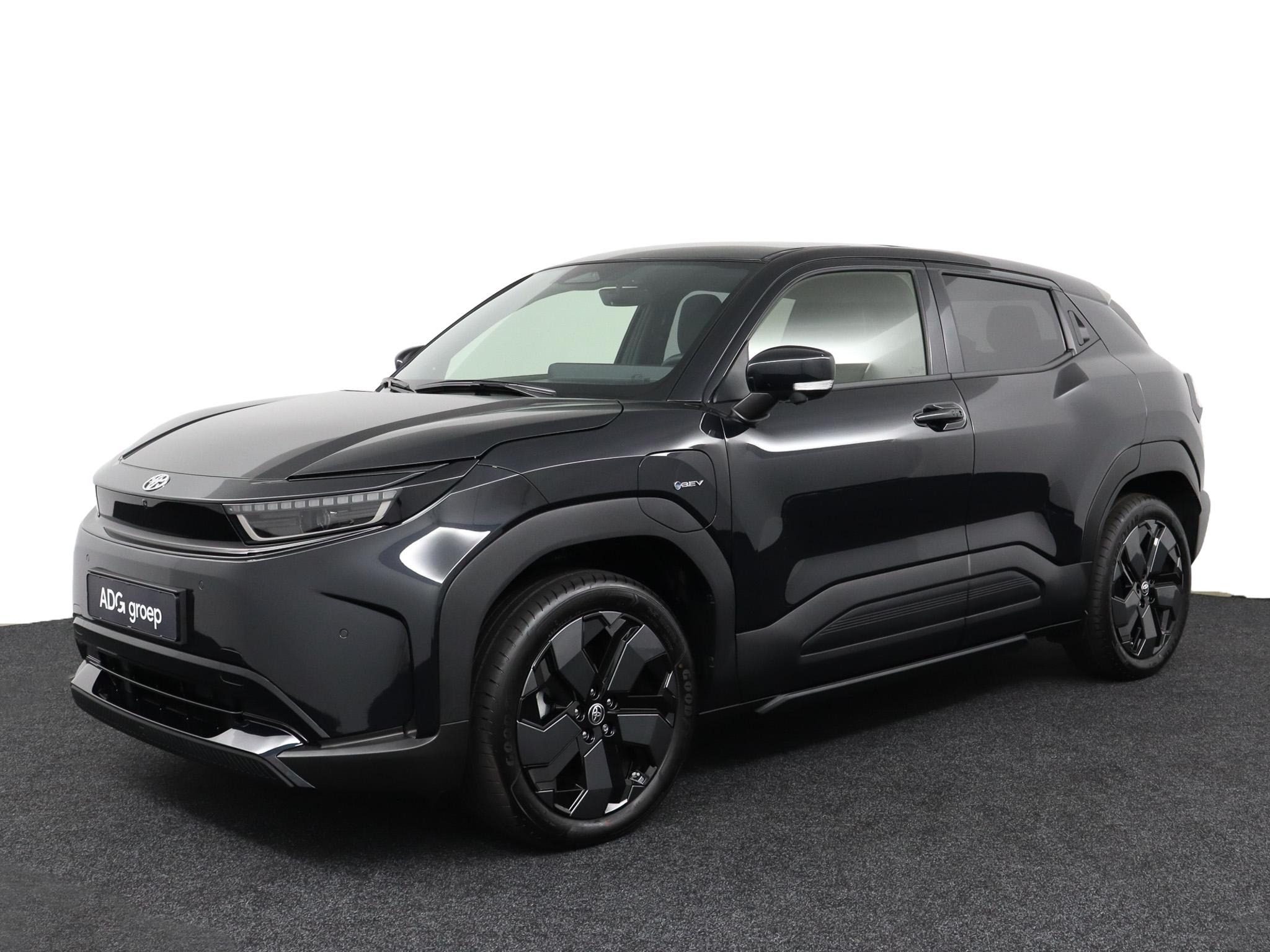 Toyota Urban Cruiser Dynamic 61 kWh
