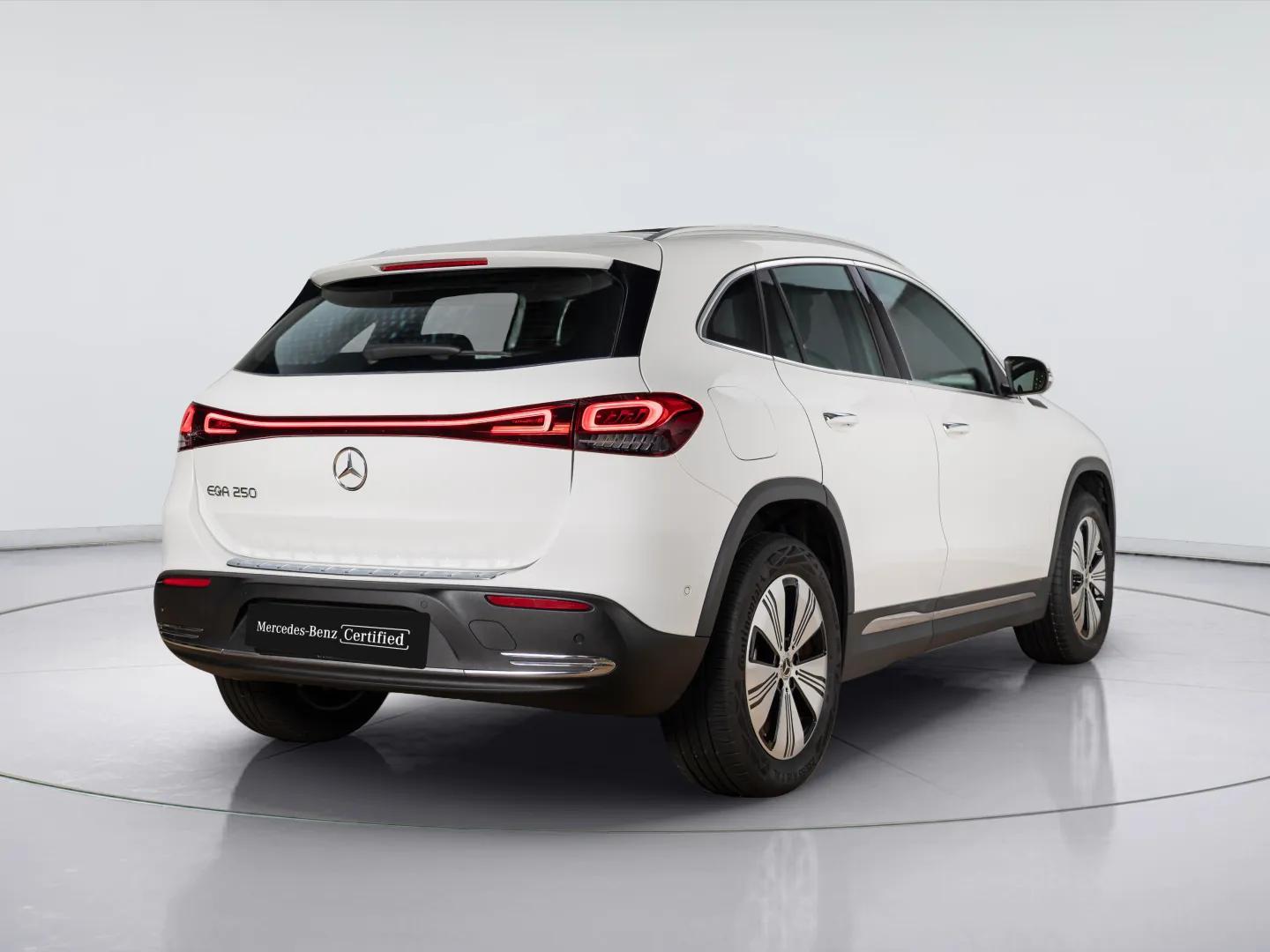 Mercedes-Benz EQA 250 Business Solution Luxury 67 kWh - Afbeelding 2