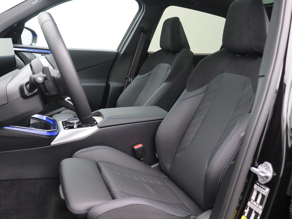 BMW X3 30e xDrive 299PK Aut. M-Sport, Panoramadak, Trekhaak, 20" LM Velgen, Keyless, Head-Up Display, Harman Kardon Audio, Achteruitrijcamera, 360gr. Camera - Obraz 5