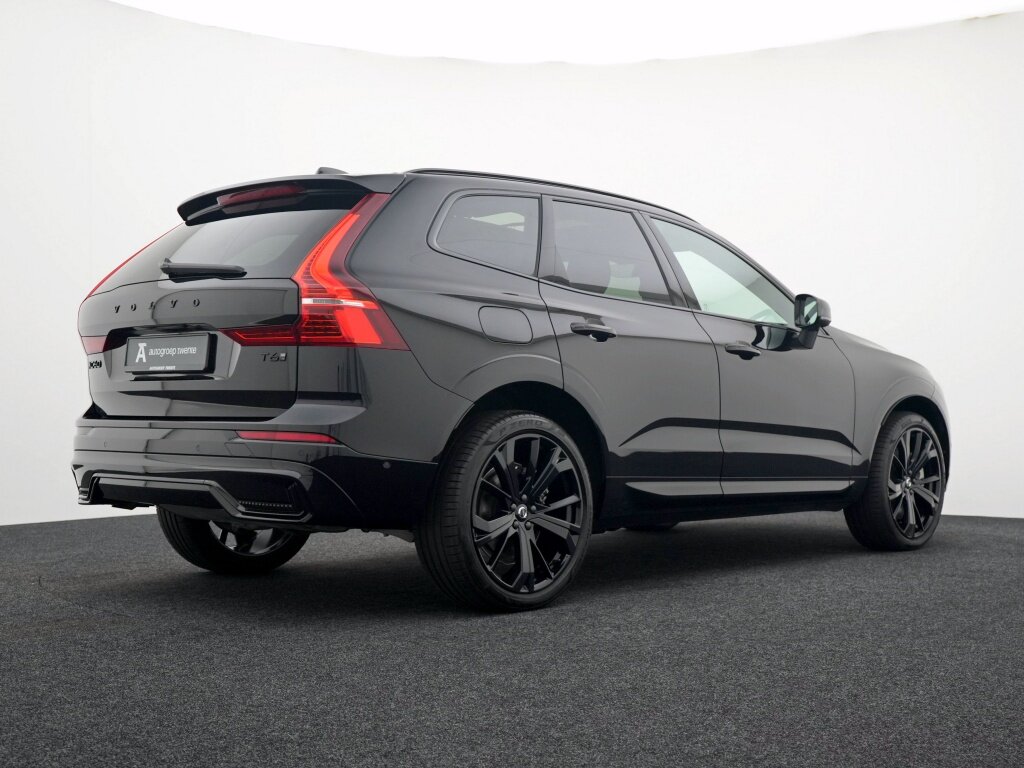 Volvo XC60 2.0 T6 AWD+ Black Edition | Leder | Pano | 360 cam | Lighting Pack - Afbeelding 2
