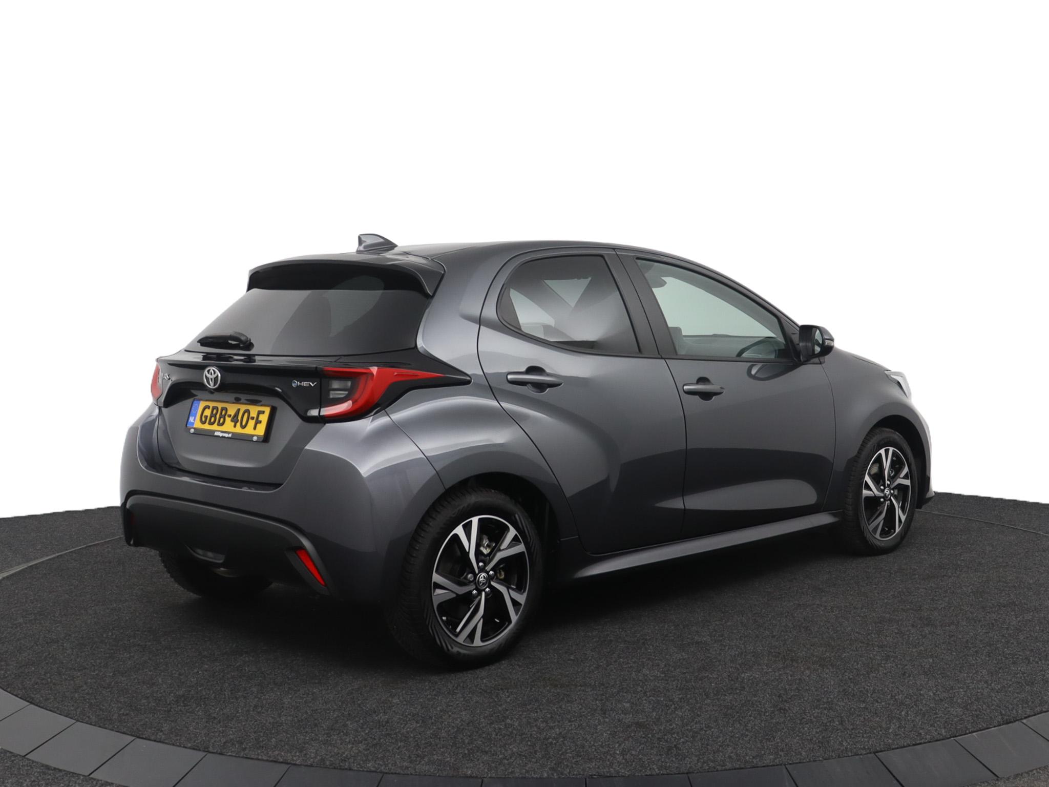 Toyota Yaris 1.5 Hybrid 115 First Edition - Afbeelding 2