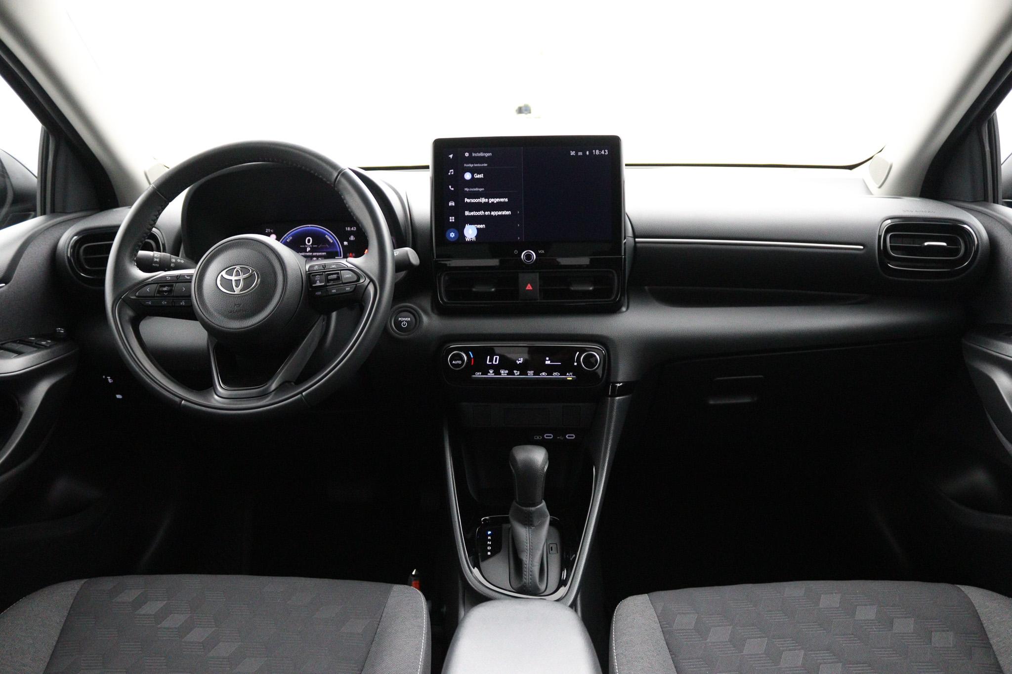 Toyota Yaris 1.5 Hybrid 115 First Edition - Afbeelding 4