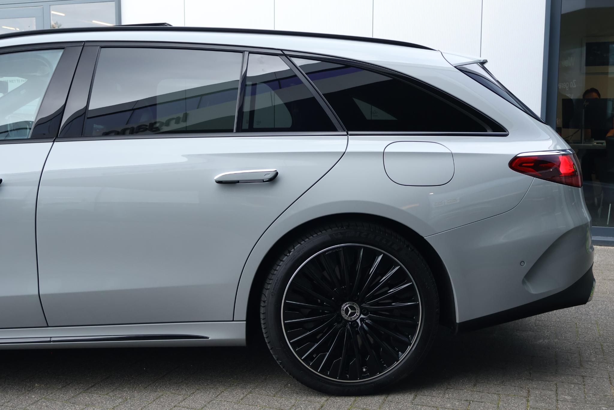 Mercedes-Benz E-Klasse Estate 300 e Exclusive Line - Afbeelding 5