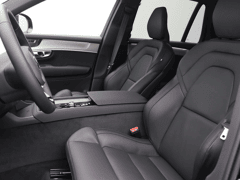 Volvo XC90 2.0 T8 Plug-in hybrid AWD Plus Black Edition 455PK Panoramadak, Trekhaak, Luchtvering, 21" LM Velgen, Harman Kardon Audio, 360gr. Camera, Head-Up Display - Bild 5