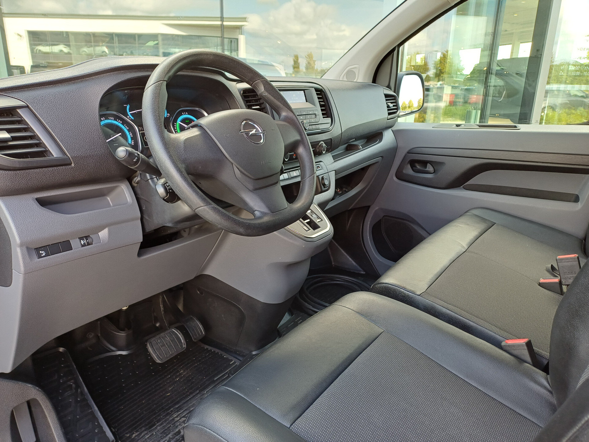 Opel Vivaro-e L2H1 Innovation 50 kWh - Afbeelding 2