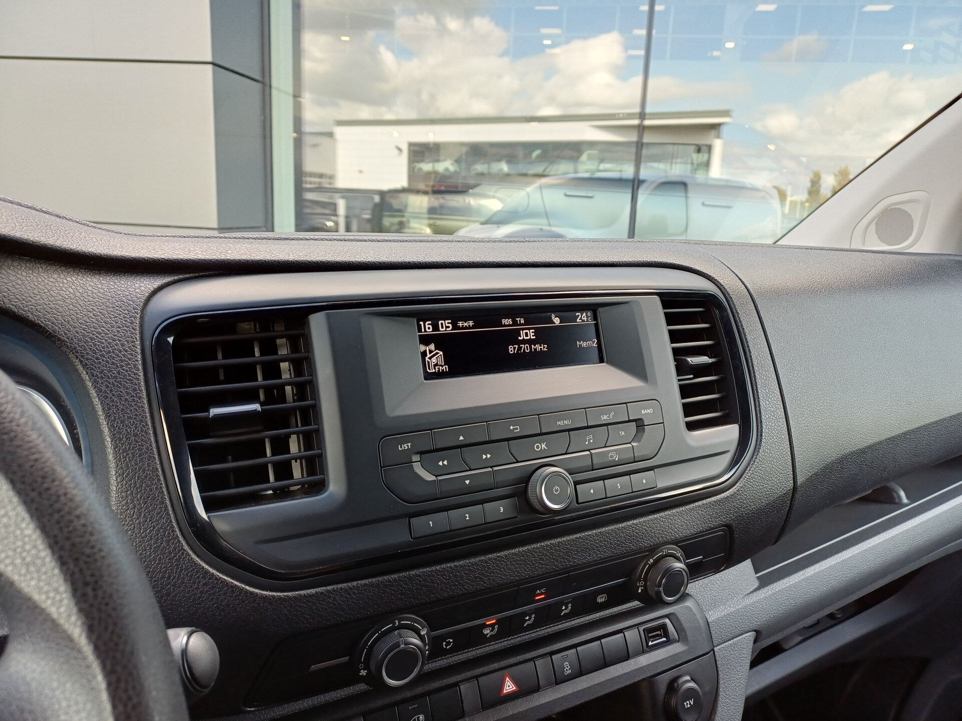 Opel Vivaro-e L2H1 Innovation 50 kWh - Afbeelding 4
