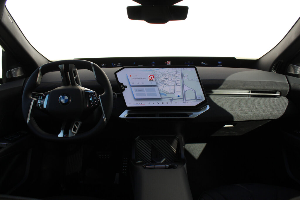 BMW iX3 36