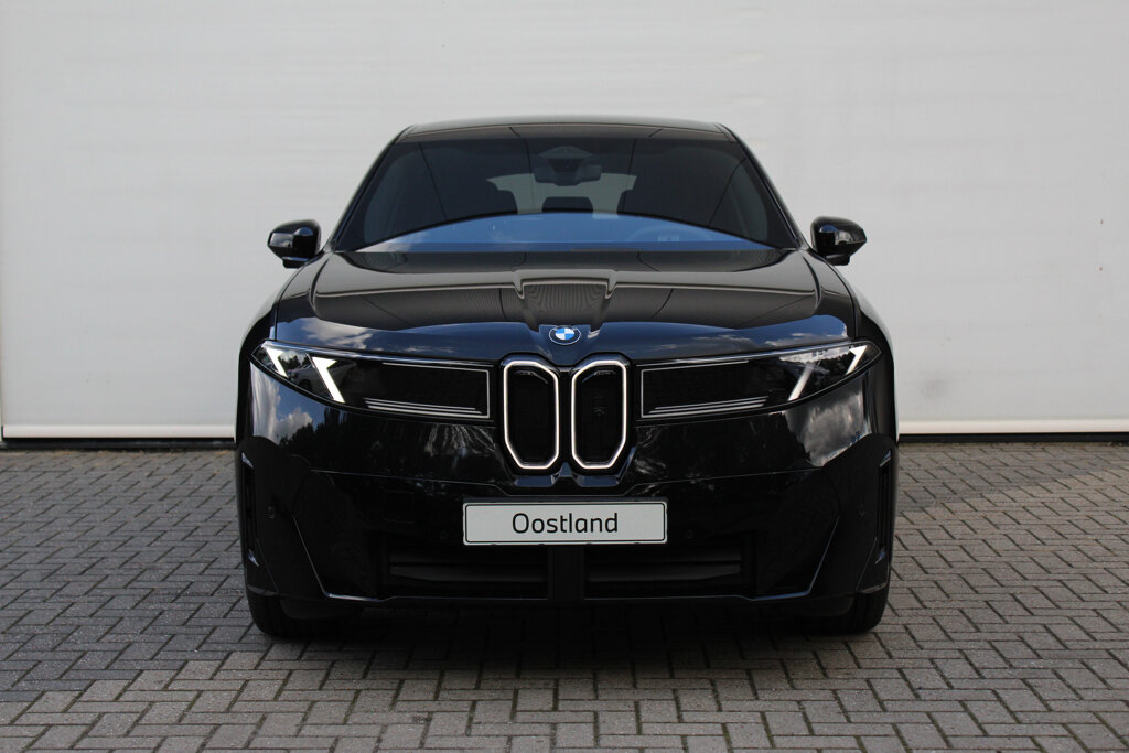 BMW iX3 2