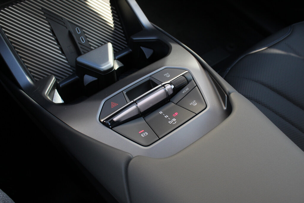 BMW iX3 31