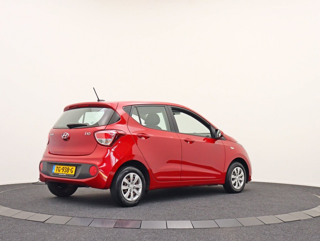 Hyundai i10 1.0i Comfort | Navigatie | Dealer onderhouden | 1e Eigenaar - Afbeelding 2