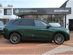 Leapmotor C10 Hybrid EV REEV 28,4 kWh 215PK Automaat Design, Rijklaarprijs | Panoramadak | Camera 360 | Adaptieve Cruise | Navigatie | - Afbeelding 3