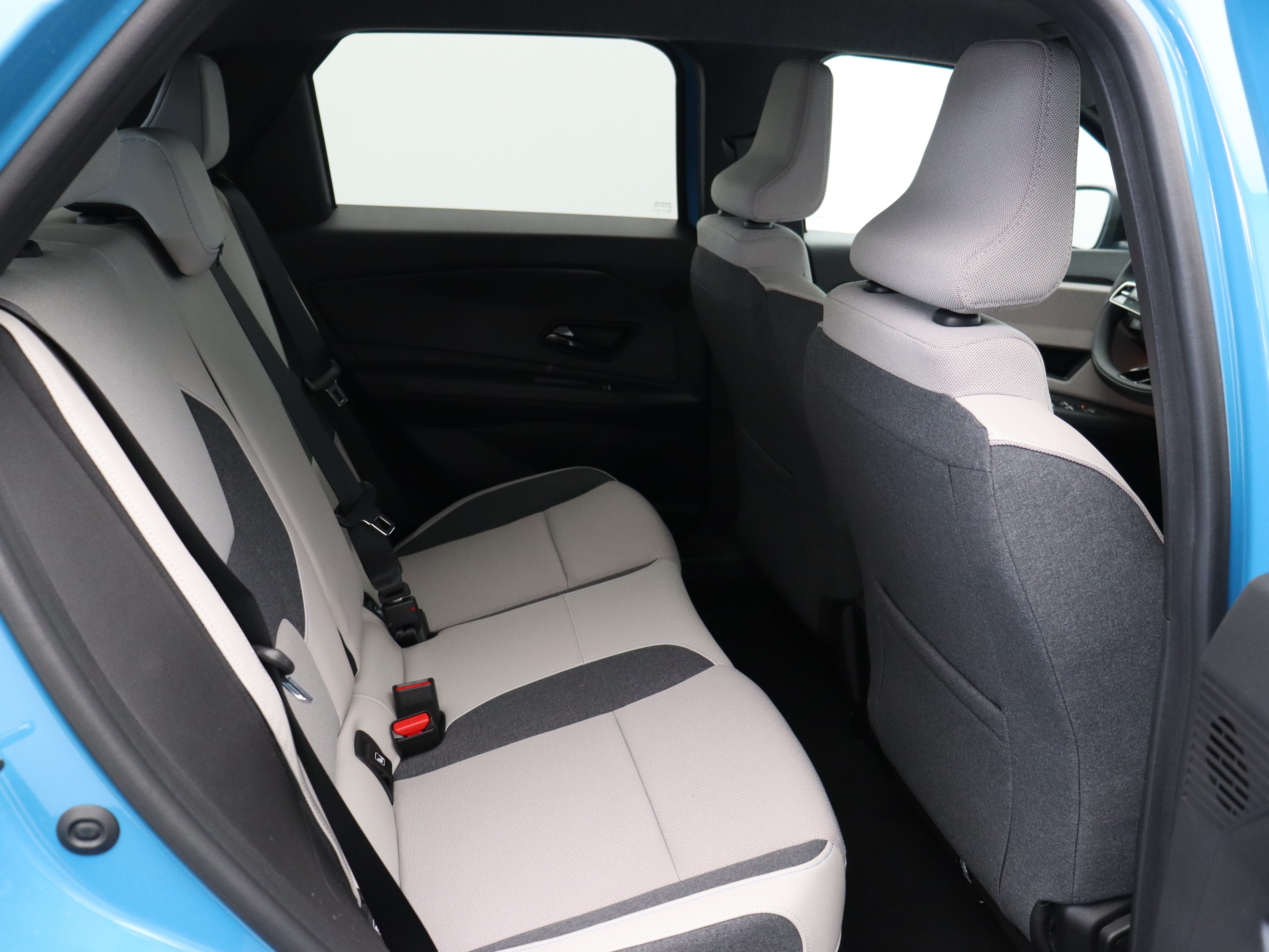 Nissan Micra Advance + Interieur "Chill" 52 kWh - Afbeelding 9