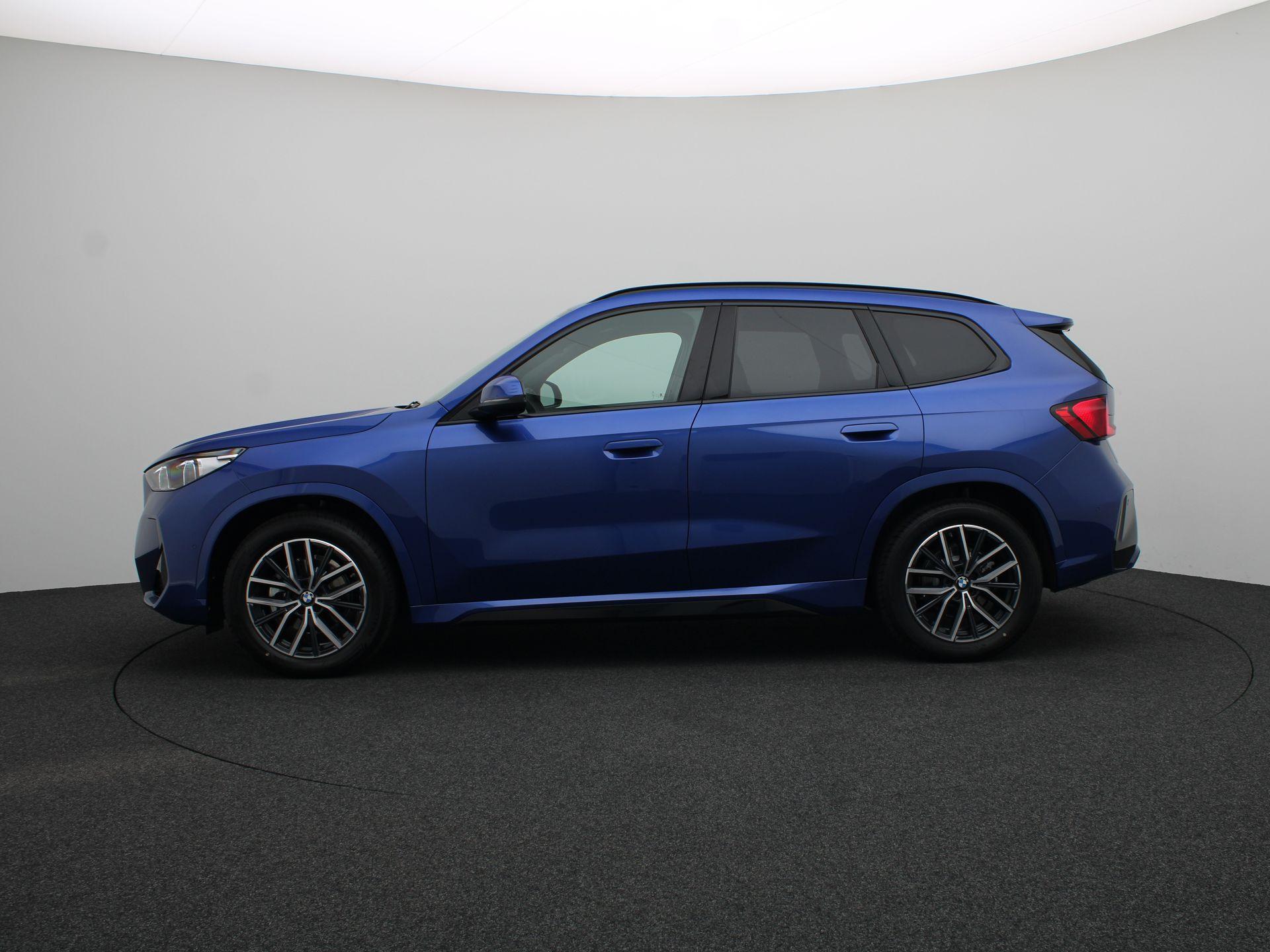 BMW IX1 M Sport Edition - Afbeelding 4